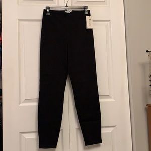 NWT $40 UTOPIA By Hue Black Pull-up High Waist Slimming Twill Pants